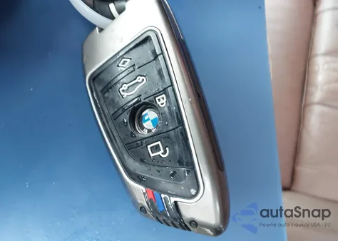 2022 BMW X7 xDrive40I z USA, uszkodzony, nr VIN 5UXCW2C06N9K70662